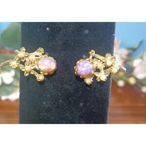 Vintage Screw Back Fire Opal Exquisite Beauty Goldentone Gorgeous Retro Fashion